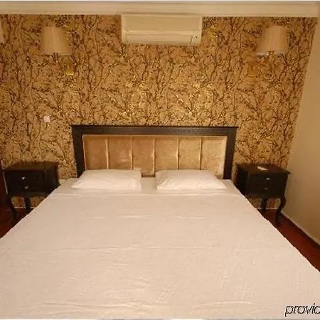 Hotel Art 3*