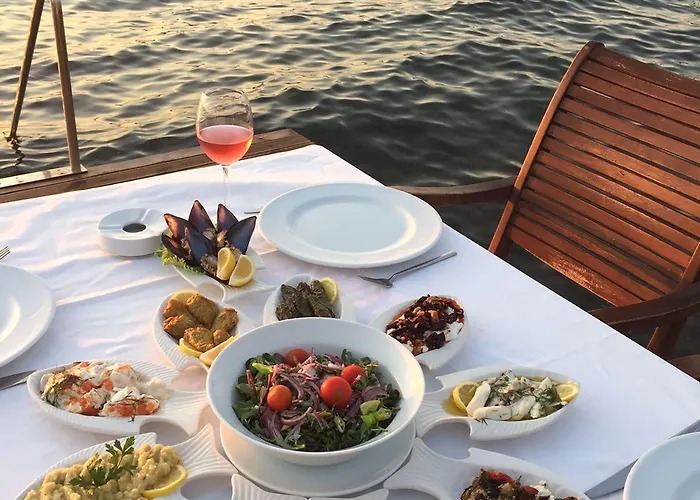 آرت سويتس 3* يالِكافاك