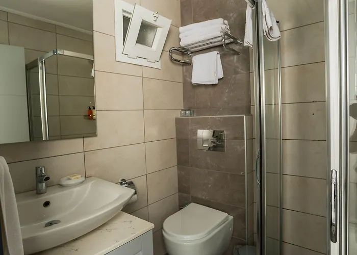 آرت سويتس يالِكافاك