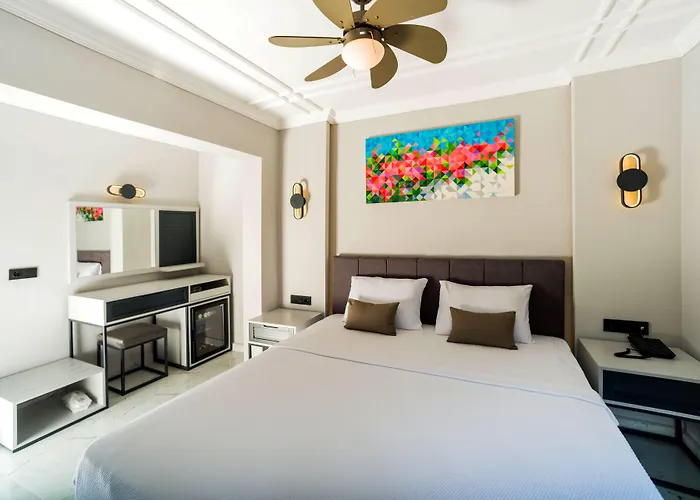 فندق آرت سويتس